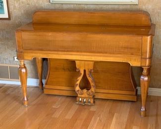 Weaver Spinet Piano Curly Maple VERTI MIGNON	42.75x60x24in	HxWxD