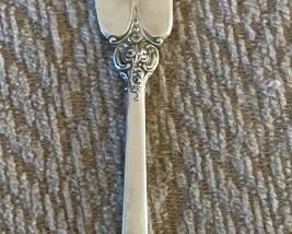 50pc Wallace Grand Baroque Sterling Silver  Flatware Set	1886 grams of Sterling , 682 grams of sterling/steel	