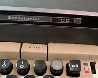 Smith-Corona Secretarial 300 Typewriter	
