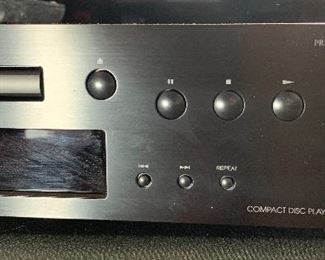 Onkyo C-7030 Audiophile CD Player		
