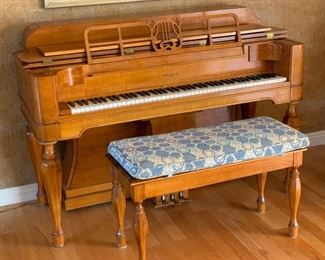 Weaver Spinet Piano Curly Maple VERTI MIGNON 42.75x60x24in HxWxD