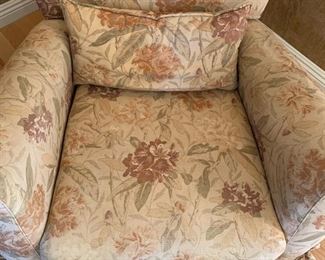 IKEA Wingback Floral Print Recliner 42x32x34in HxWxD