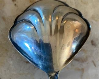 5pc Manchester Sterling Silver Spoons Shell Ladle 5.75in L 82 grams