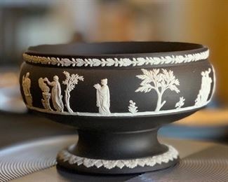 Wedgwood Jasperware Black Basalt 8in Imperial Centerpiece Bowl 5in H x 8.25in Diameter