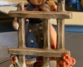 Hummel Figurine Signs of Spring 203 2/0 1948 4x3x2in