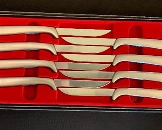 Gerber Miming 8 Steak Knives Unused 8.5in Long