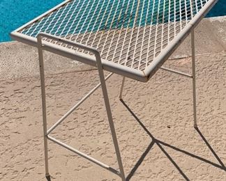 2pc Vintage Patio Nesting Tables