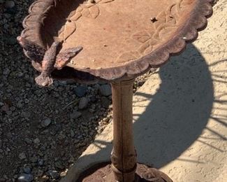 Vintage Rustic Cast Iron Bird Bath 20 x 18 x 10 HxWxD