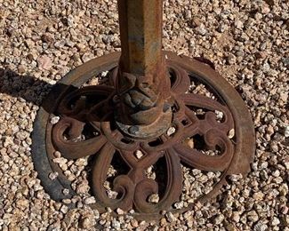 #2 Cast Iron Bird Bath 27in H x 19in Dia