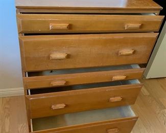 Vintage 5 Drawer Dresser 45x34x20in HxWxD