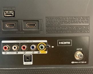 Samsung 32in LCD TV UN32D4005BD 20x30x2in HxWxD