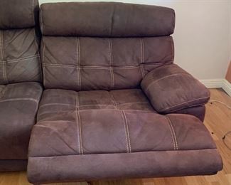 Violino Contemporary Recliner Sofa 39x84x39in HxWxD