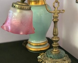 Antique Desk Lamp 20x17x9in HxWxD