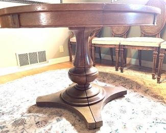 Vintage Walnut Drexel Heritage Dining Table w/ 6 Chairs Table: 30in H x 44in Diameter Comes with 2 18in Leaves HxWxD