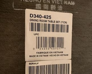 Ashley Furniture Puluxy Dining Room Table w/ 6 Chairs D340-425 Table: 30x36x60in HxWxD