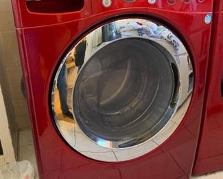 LG 27IN 3.6 CU ft Front Load Washer WM2301HR 39x27x32in HxWxD