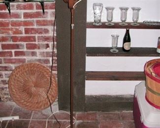 Underwriters Laboratories  spot light floor lamp