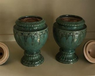 2X DECORATIVE VASES
LIKE NEW CONDITION APPROXIMATELY 15 1/2” TALL BASE 6 1/2” WIDE