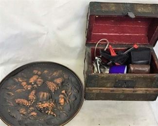 https://connect.invaluable.com/randr/auction-lot/wood-decor-box-w-camera-accessories_1664A77A82