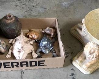 https://connect.invaluable.com/randr/auction-lot/outdoor-ceramic-yard-decor-lot_C7C4DFDB37