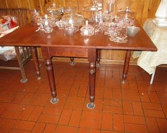 Pine Gate-Leg Table
