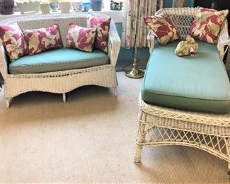 Wicker Lounge Loveseat