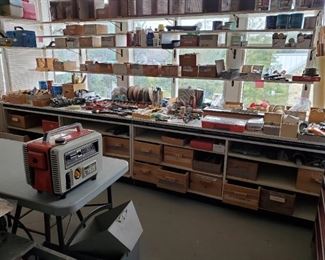 WORK SPACE WITH TOOLS