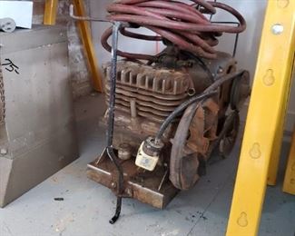 ANTIQUE COMPRESSOR