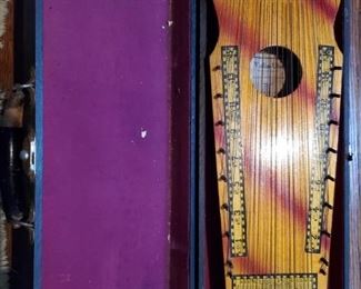 MAXO CHIME COLONY Violin-Uke & Case