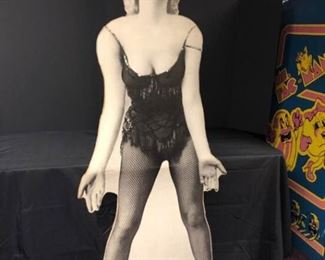 Marilyn Stands Alone