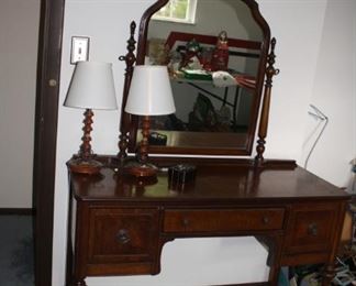 Antique dressing table