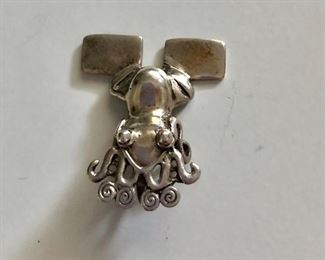 $20 Frog is sterling detail 