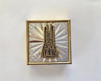 $20 Sagrado Familia replica trinket box or pill box 