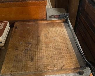 Paper Cutter