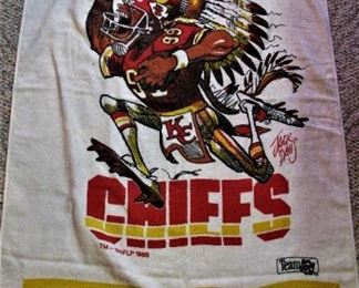 Autographed KC Chiefs Beach Towel Vintage 