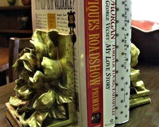 Very Nice 3D Bookends