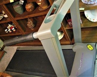 Excellent Runners Treadmill - Incline and speed up to 10mph.