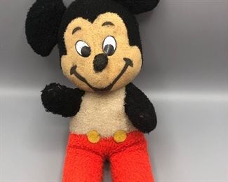 #178/$20
Vintage collectible Walt Disney Mickey Mouse stuffed plush
