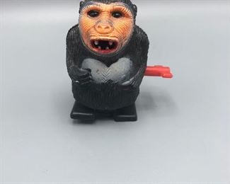 #186/$20
Vintage 3” King Kong wind up toy 