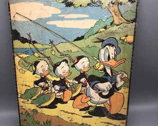 #334/$22
Donald Duck and nephews puzzle