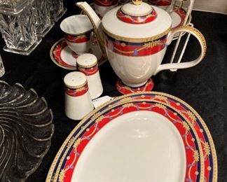 Sorelle dinnerware - 28 pieces