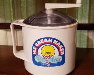 Ice Cream Maker 