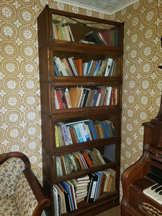 Vintage Barrister Book Case (top needs minor repair)