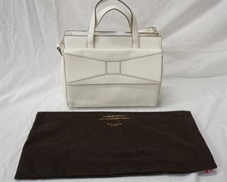 1014 KATE SPADE WHITE LEATHER HANDBAG, NEW WITH TAGS AND CLOTH STORAGE BAG, 12 IN X 10 IN X 4 IN