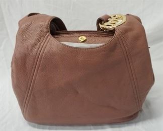 1043 MICHAEL KORS FULTON LARGE SHOULDER TOTE IN DUSTY ROSE LEATHER, NEW WITH TAGS, 3 IN SLICE IN TOP FRONT LEATHER AND SOME STORAGE SPOT WEAR TO LEATHER, 15 IN X 11 IN X 5 IN