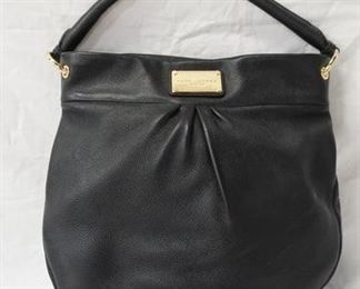 1079 MARC JACOBS BLACK LEATHER SHOULDER BAG, NO VISIBLE WEAR, 12 IN X 13 1/2 IN X 2 1/4 IN