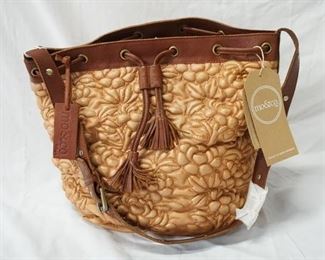 1084 MO & CO PUFFED LEATHER BAG, NEW WITH TAGS, 13 1/2 IN X 11 IN X 7 1/2 IN