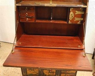 Lot: 508 - VINTAGE Asian inspired slant front decorated desk
VINTAGE Asian inspired slant front decorated desk with original brass Asian lock
