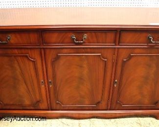 Lot: 510 - SOLID mahogany 3 drawer 3 door buffet
SOLID mahogany 3 drawer 3 door buffet