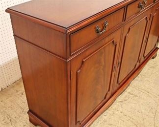 Lot: 510 - SOLID mahogany 3 drawer 3 door buffet
SOLID mahogany 3 drawer 3 door buffet